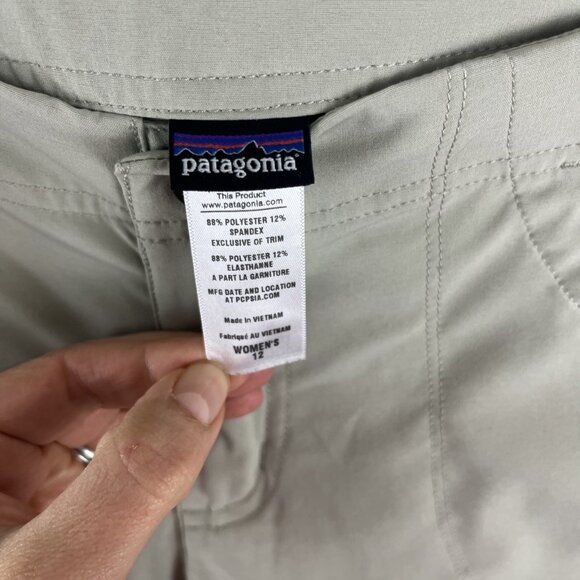 Pantagonia Beige Quick-Dry Lightweight Capris Women's Size 12 - Picture 4 of 11